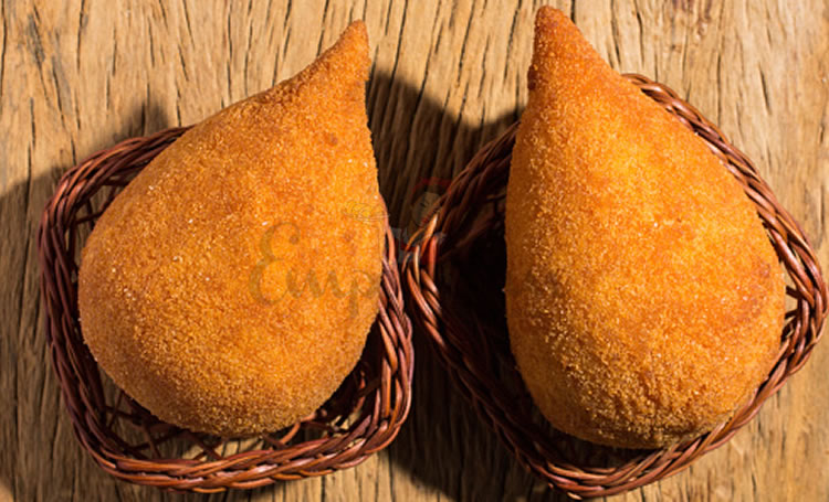 Coxinha de Frango Médio